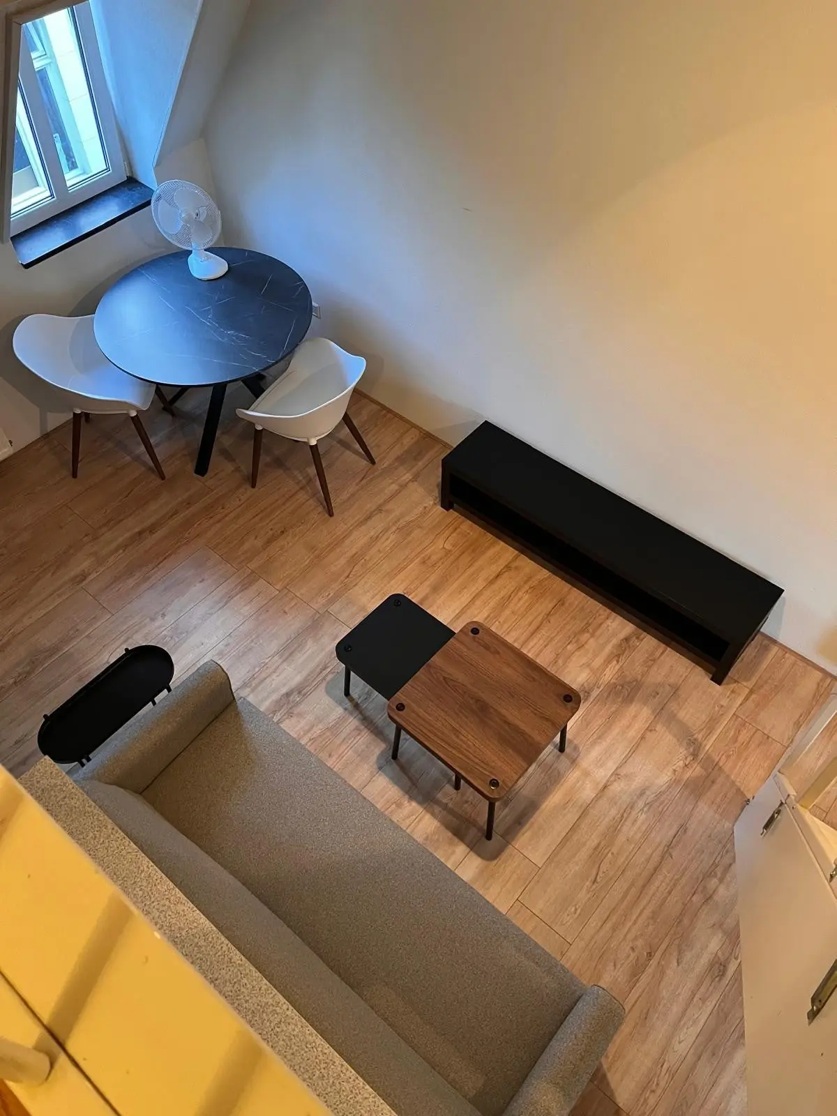 Image 10 of 11