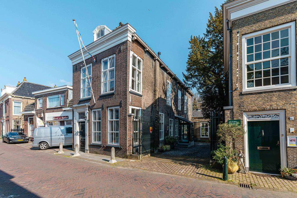 Afbeelding 1 van 12