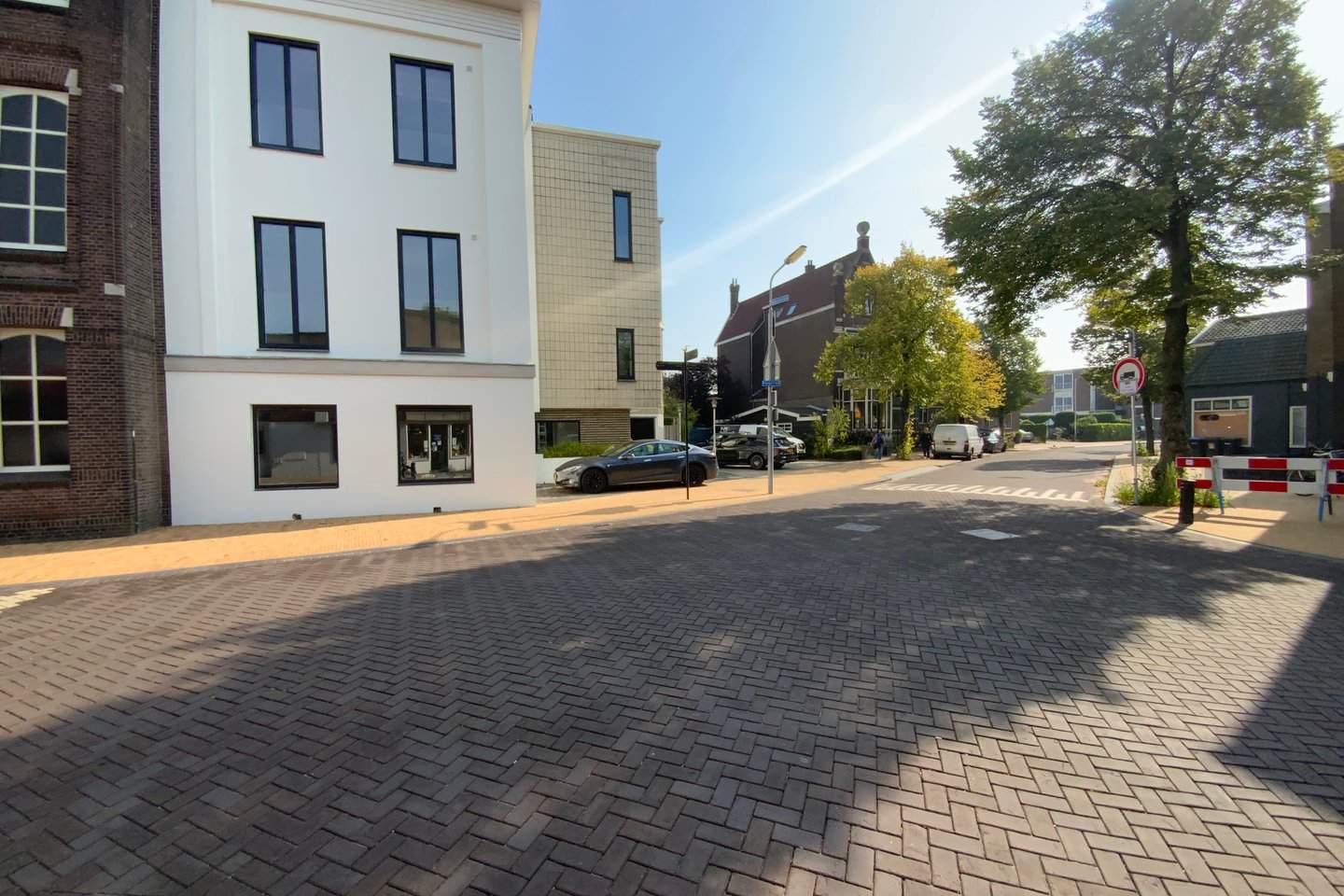 Afbeelding 2 van 12