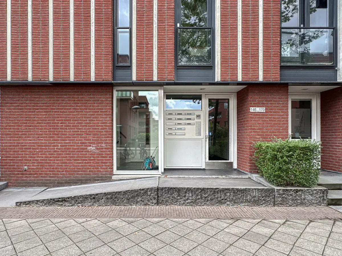 Bild 32 von 38