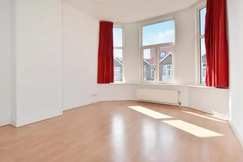 Casa familiar en Eikstraat, La Haya Bomenbuurt - En alquiler