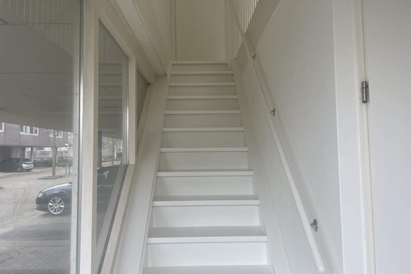 Bild 2 von 12