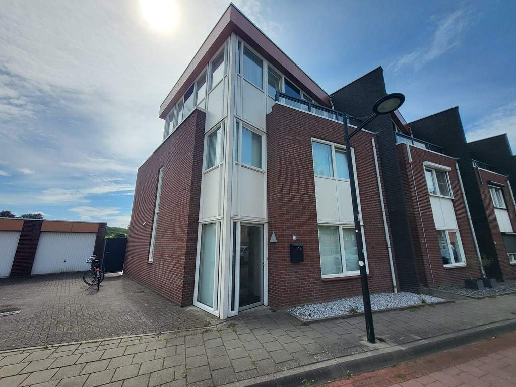 Afbeelding 1 van 19