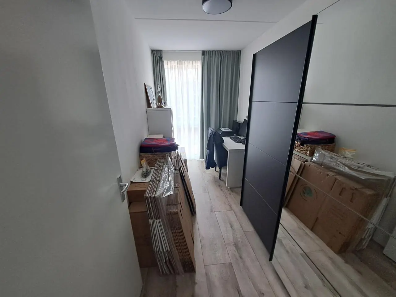 Image 11 of 14