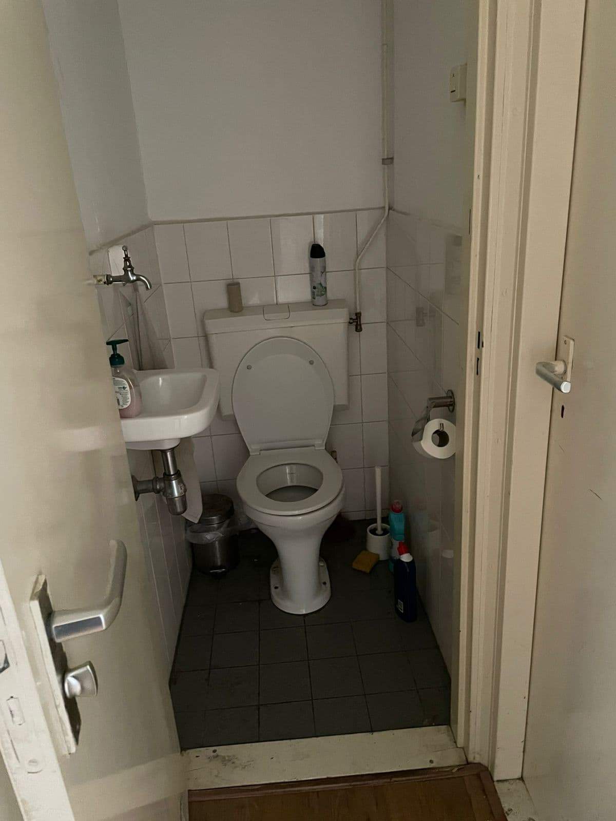 Image 6 of 8