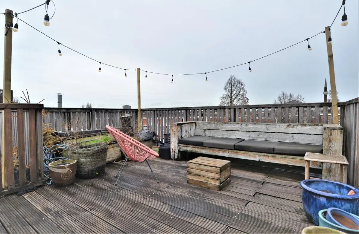 Image 8 of 31