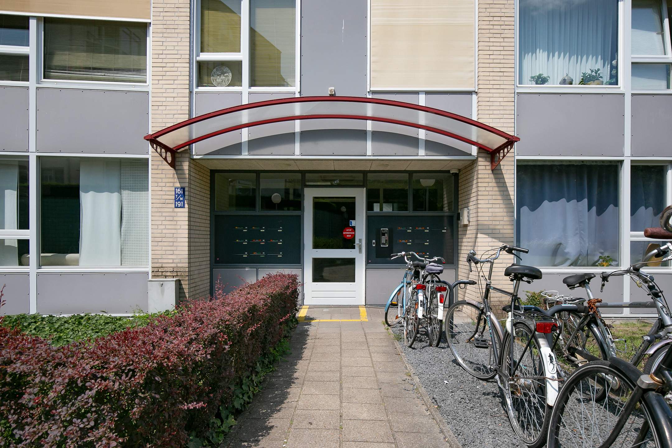 Afbeelding 2 van 23
