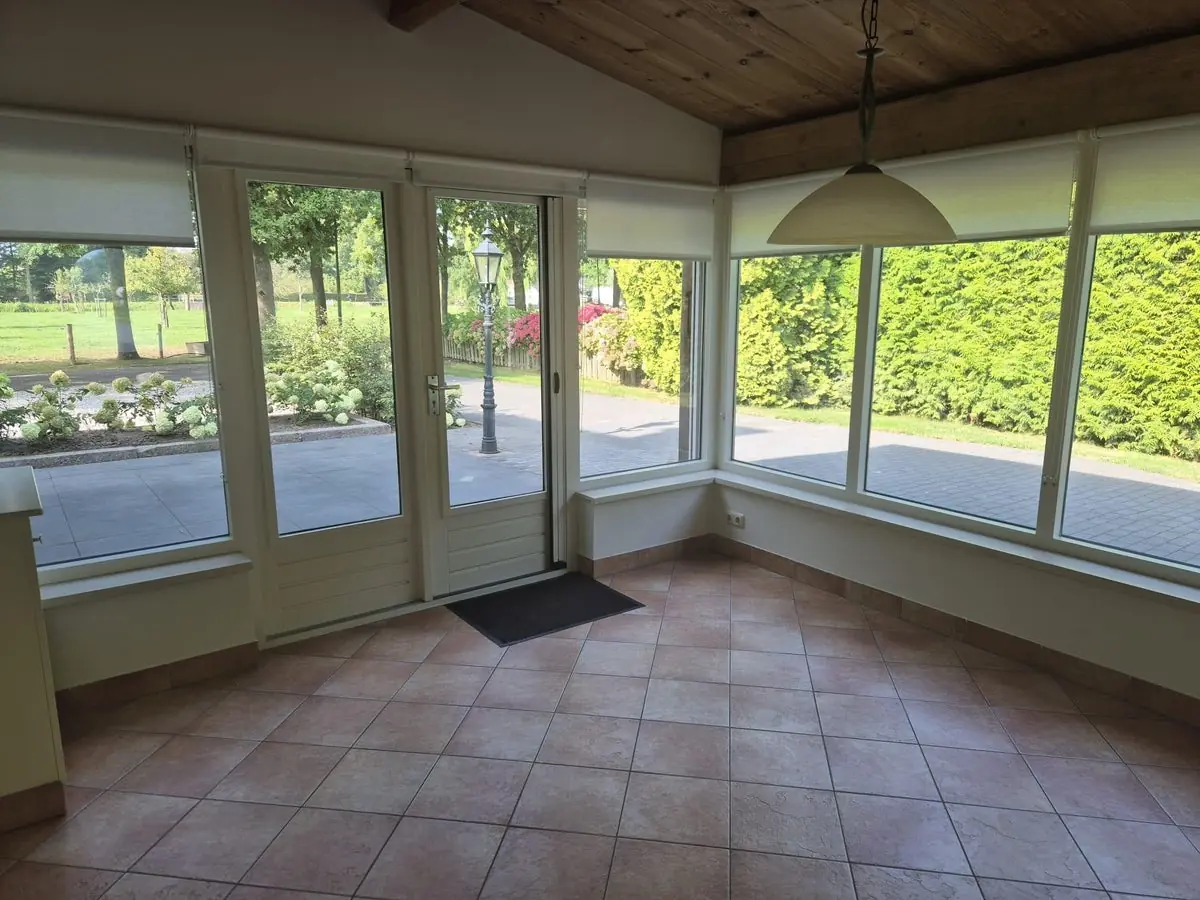 Image 20 of 27