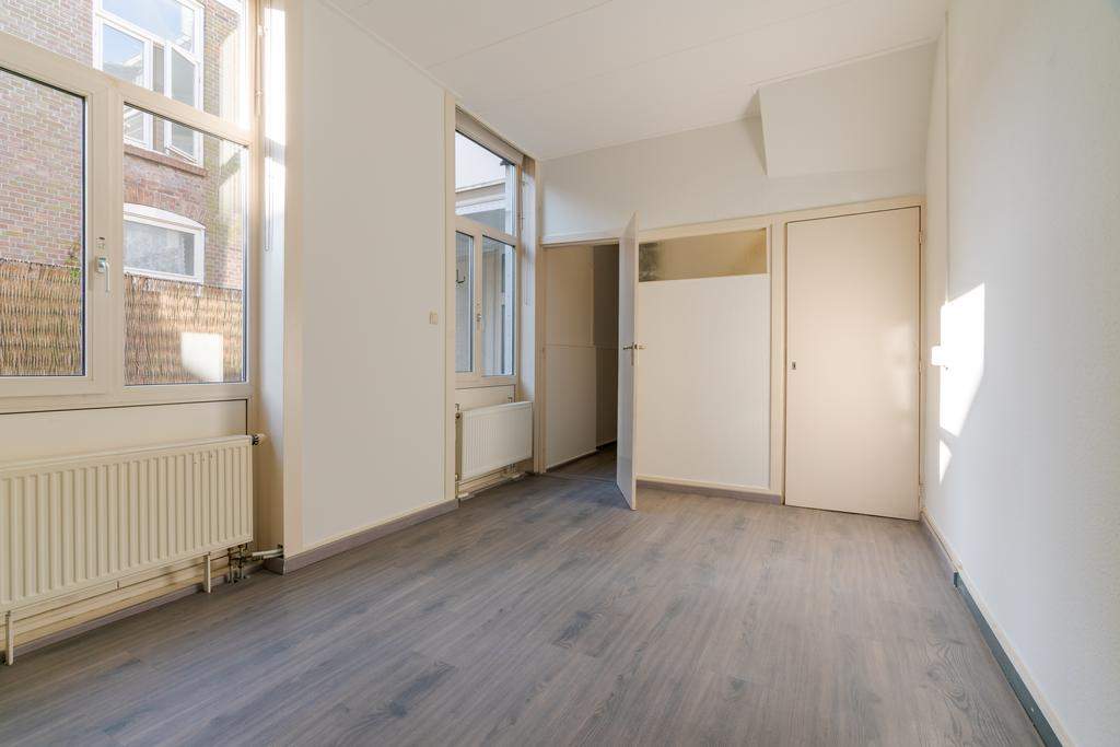 Image 20 of 25