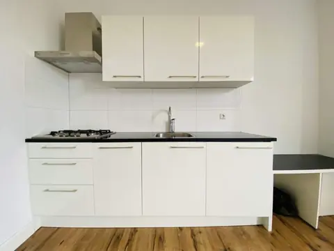 Studio Larensestraat, Den Haag - Te Huur