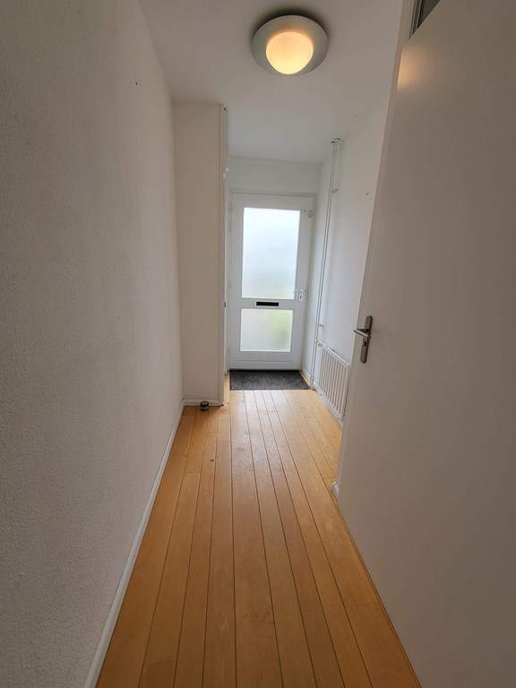 Image 2 sur 23