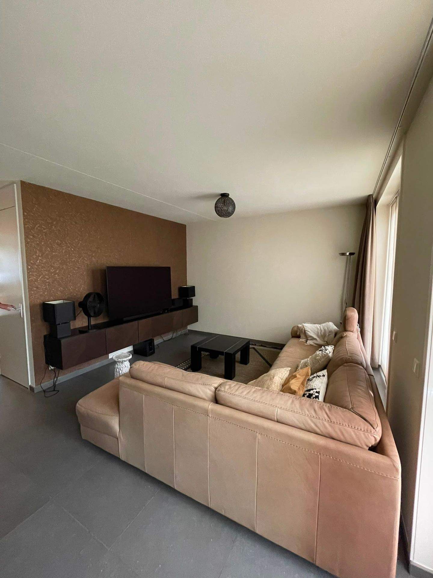Image 10 of 26