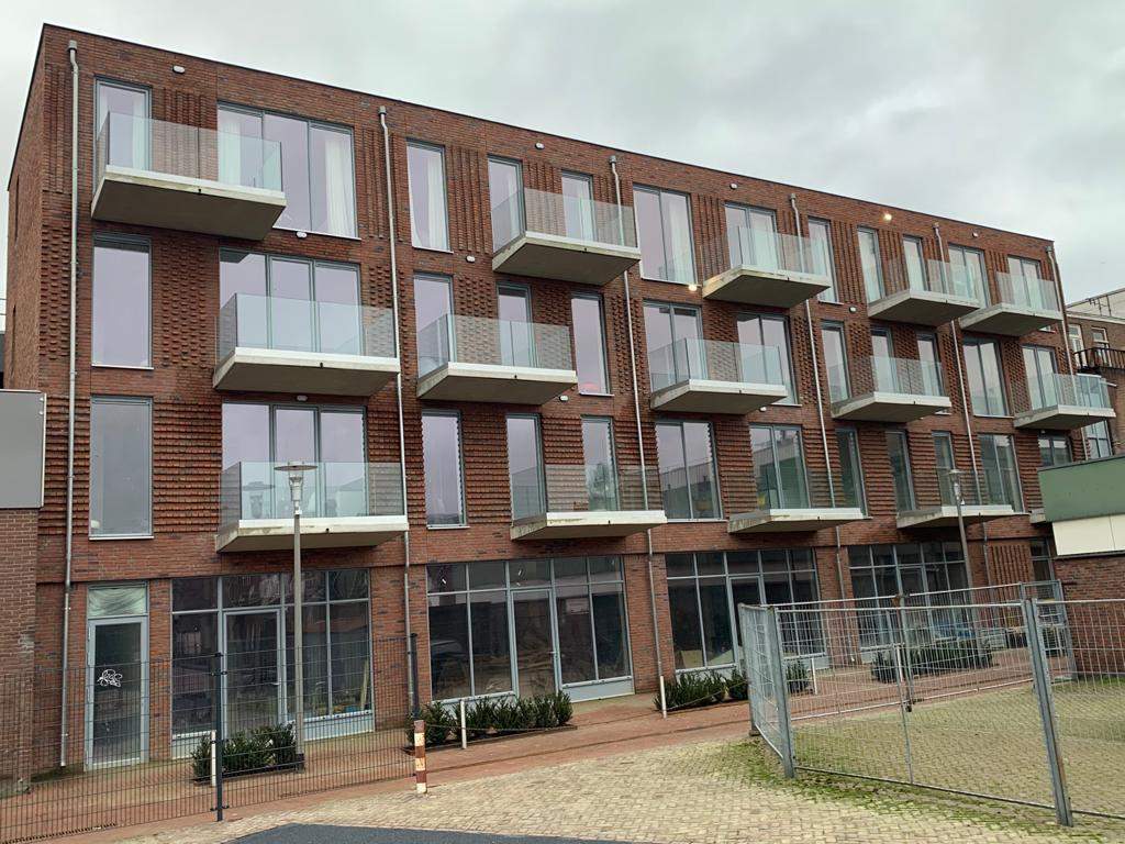 Afbeelding 1 van 12