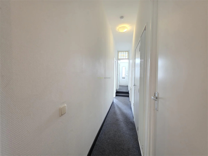 Image 10 of 18