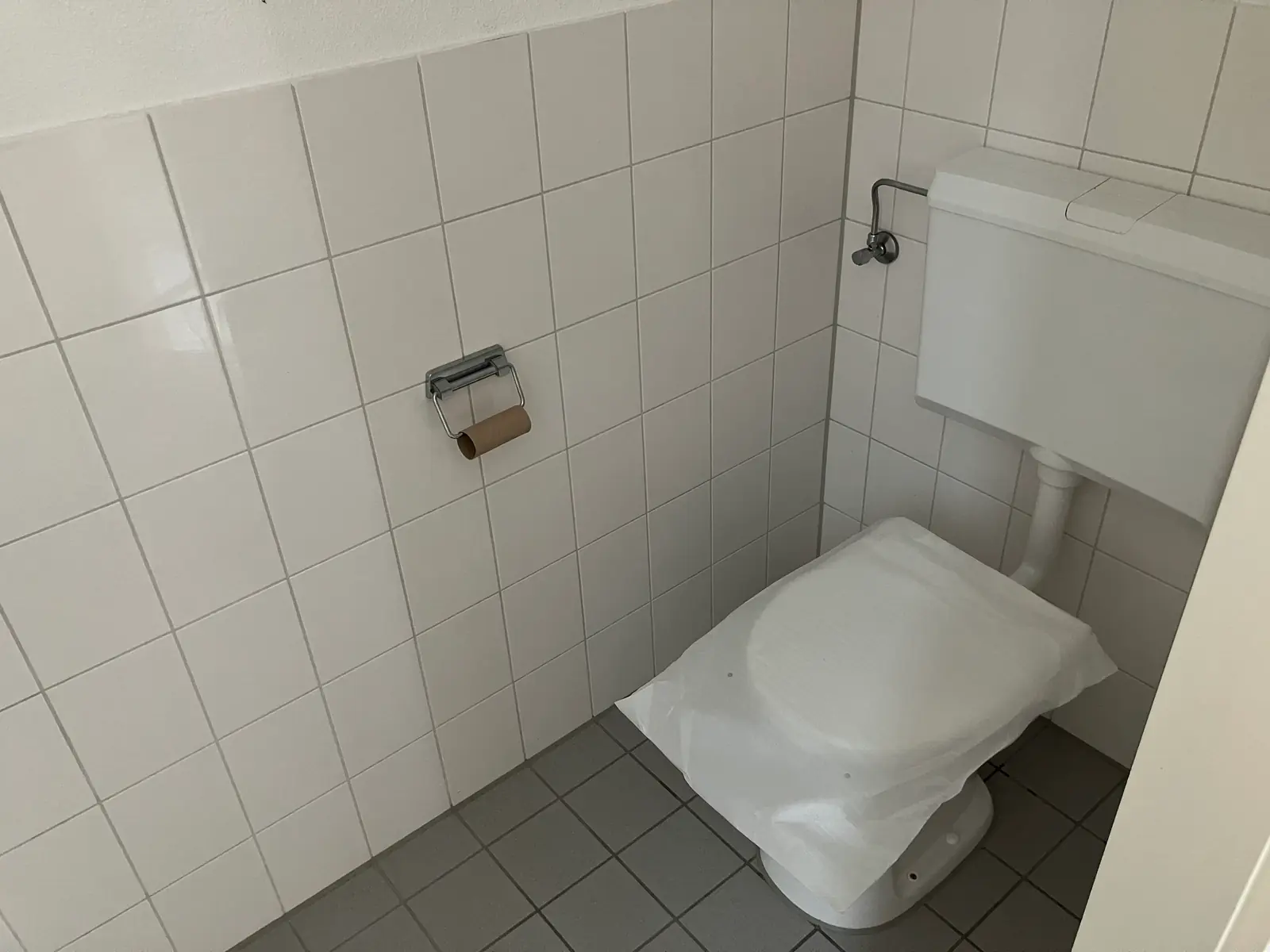 Image 11 of 28