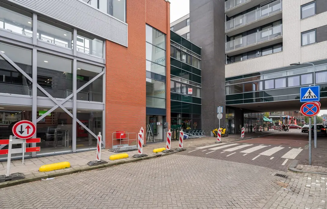 Image 22 of 23