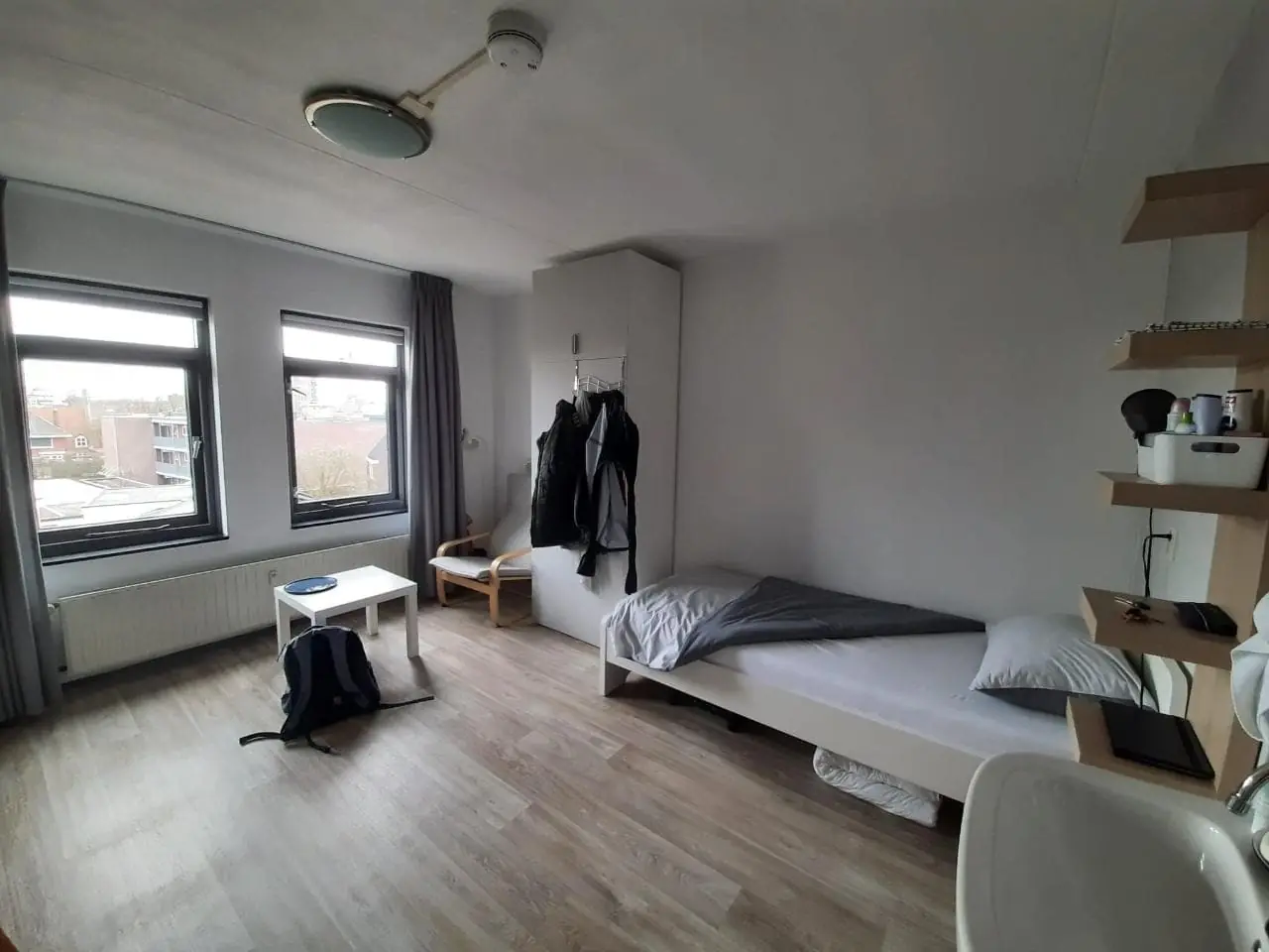 Room on Dennenbosweg, Hengelo - For Rent