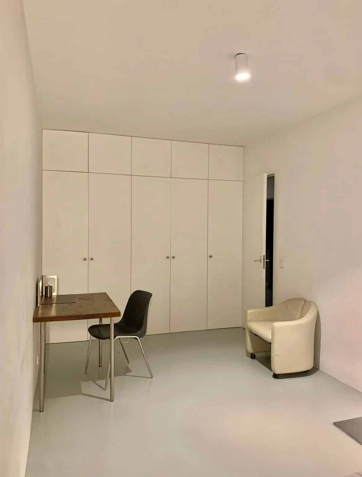 Image 7 of 8