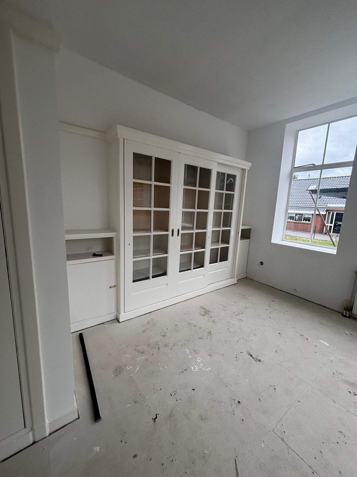Image 14 of 16