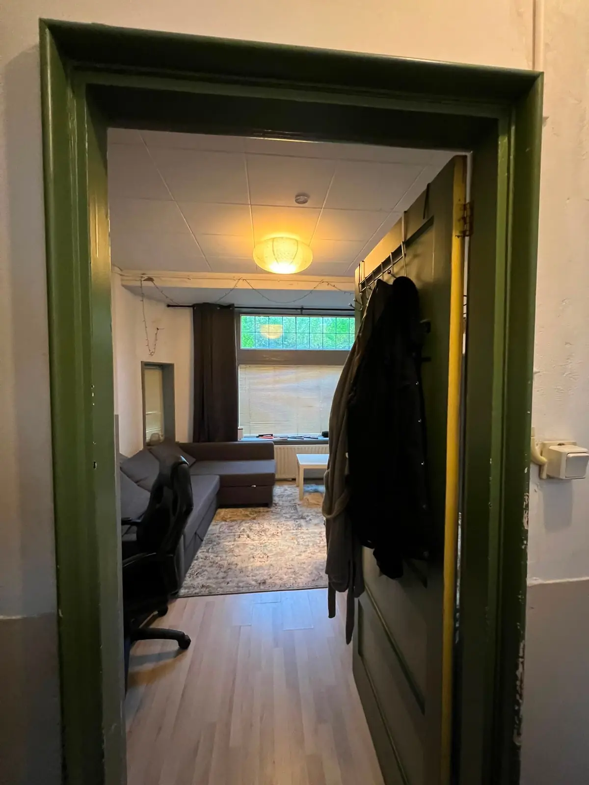 Image 4 of 10