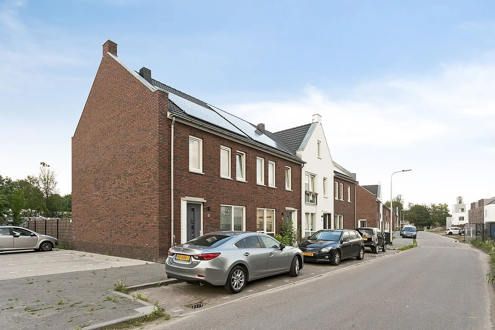 Afbeelding 1 van 8