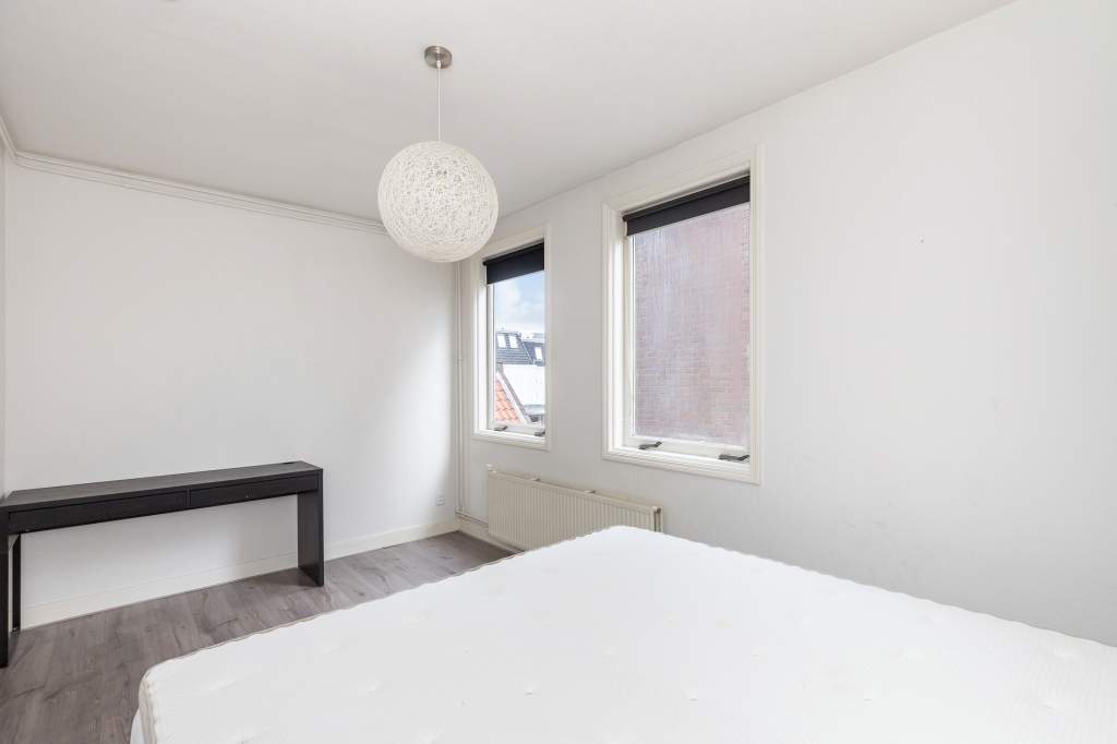 Image 19 of 38