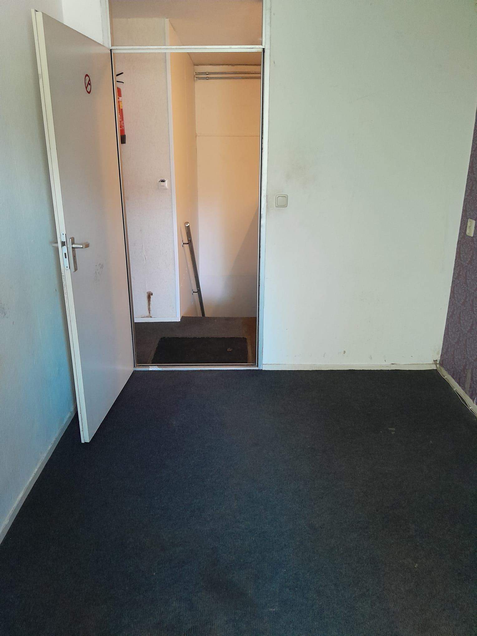 Image 2 sur 2
