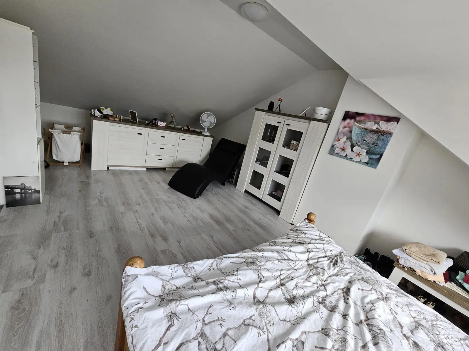 Image 2 of 2