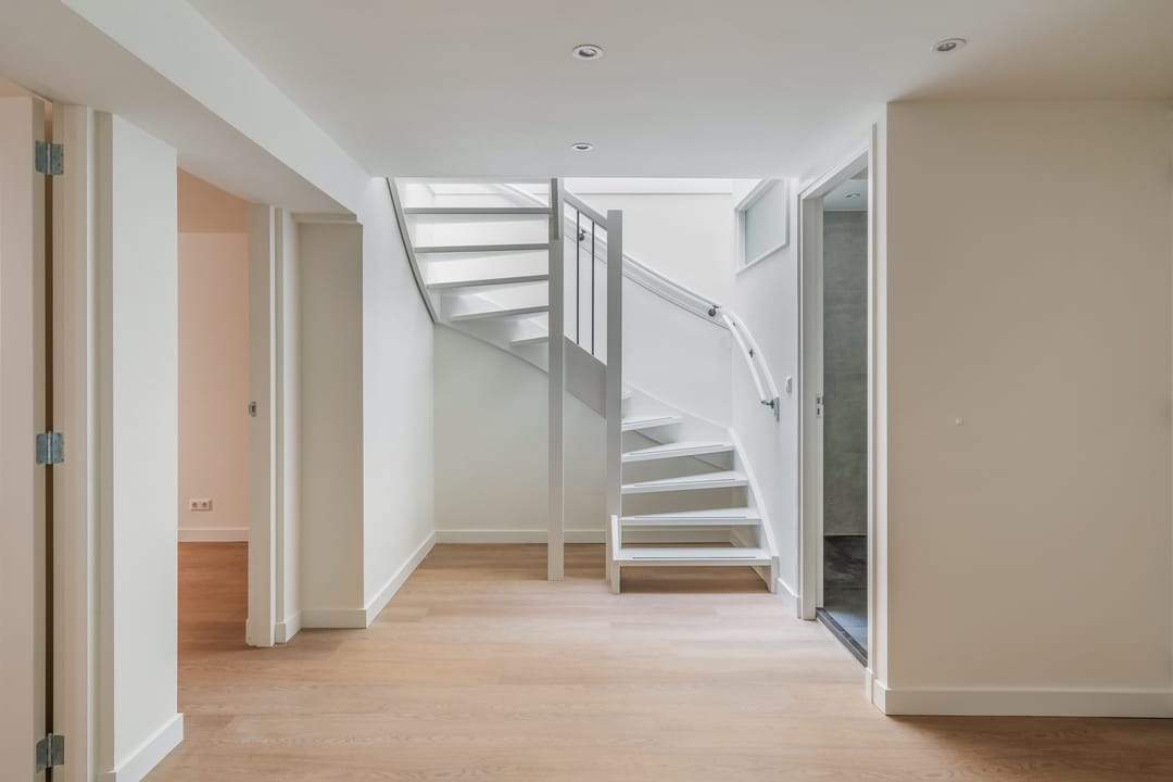 Image 17 of 28