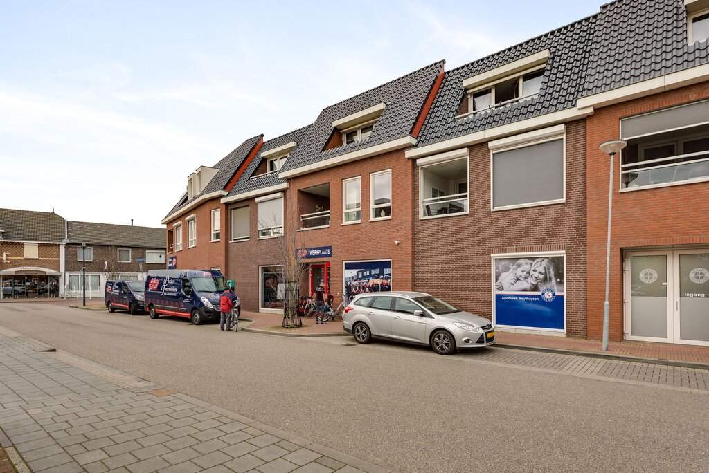 Afbeelding 1 van 12