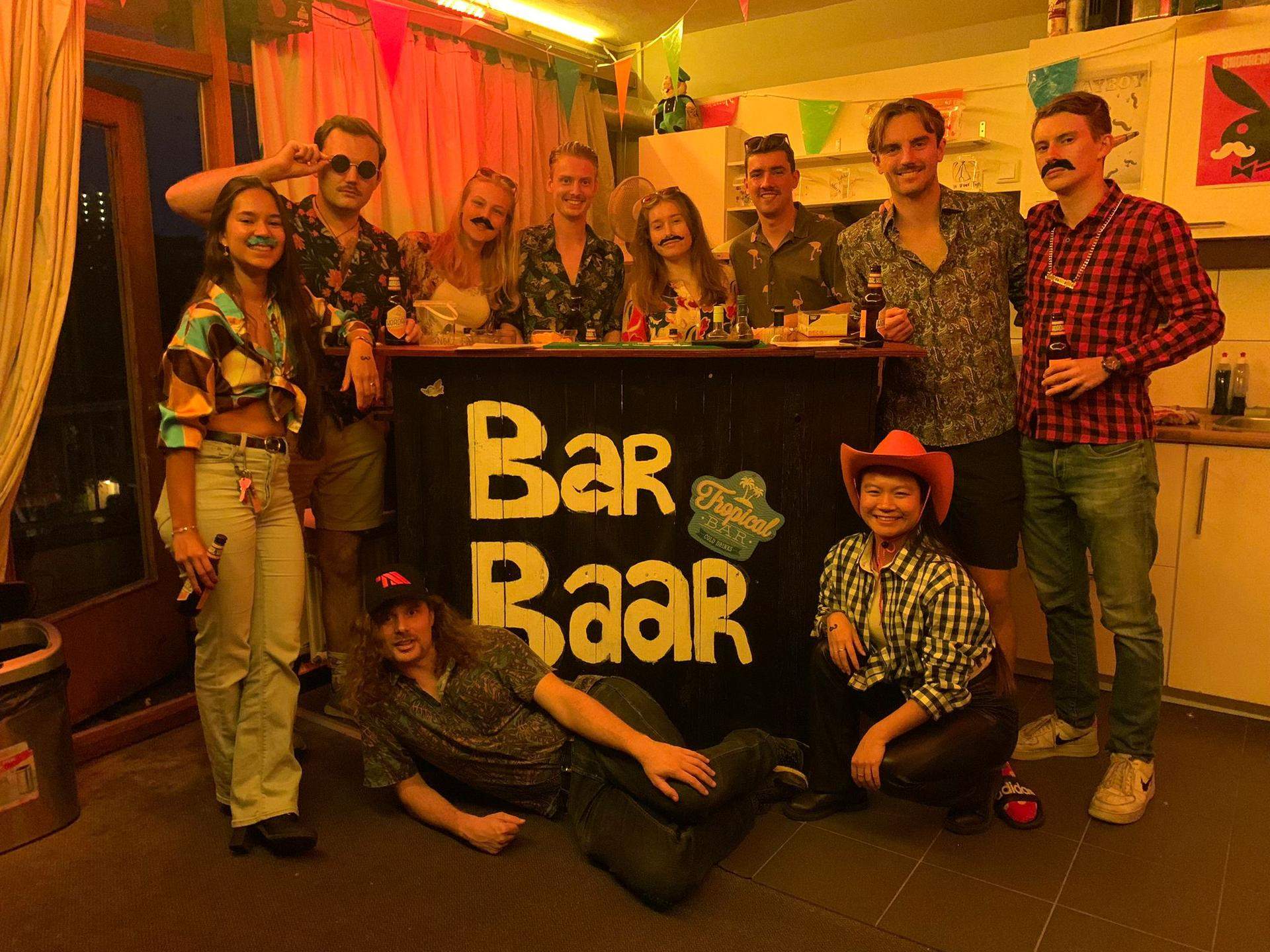 Afbeelding 2 van 8