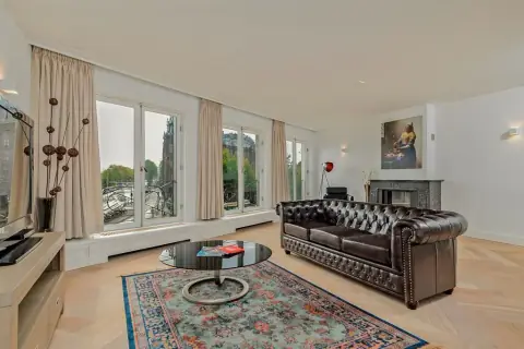 Furnished 1-Bedroom Apartment Prins Hendrikkade, Amsterdam - For Rent