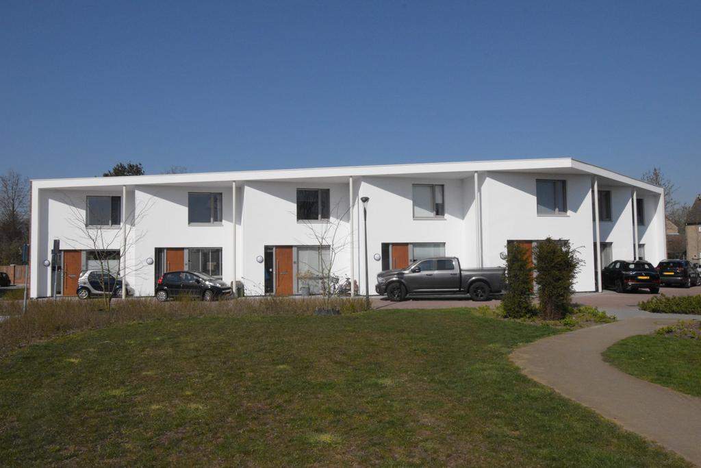 Bild 1 von 12