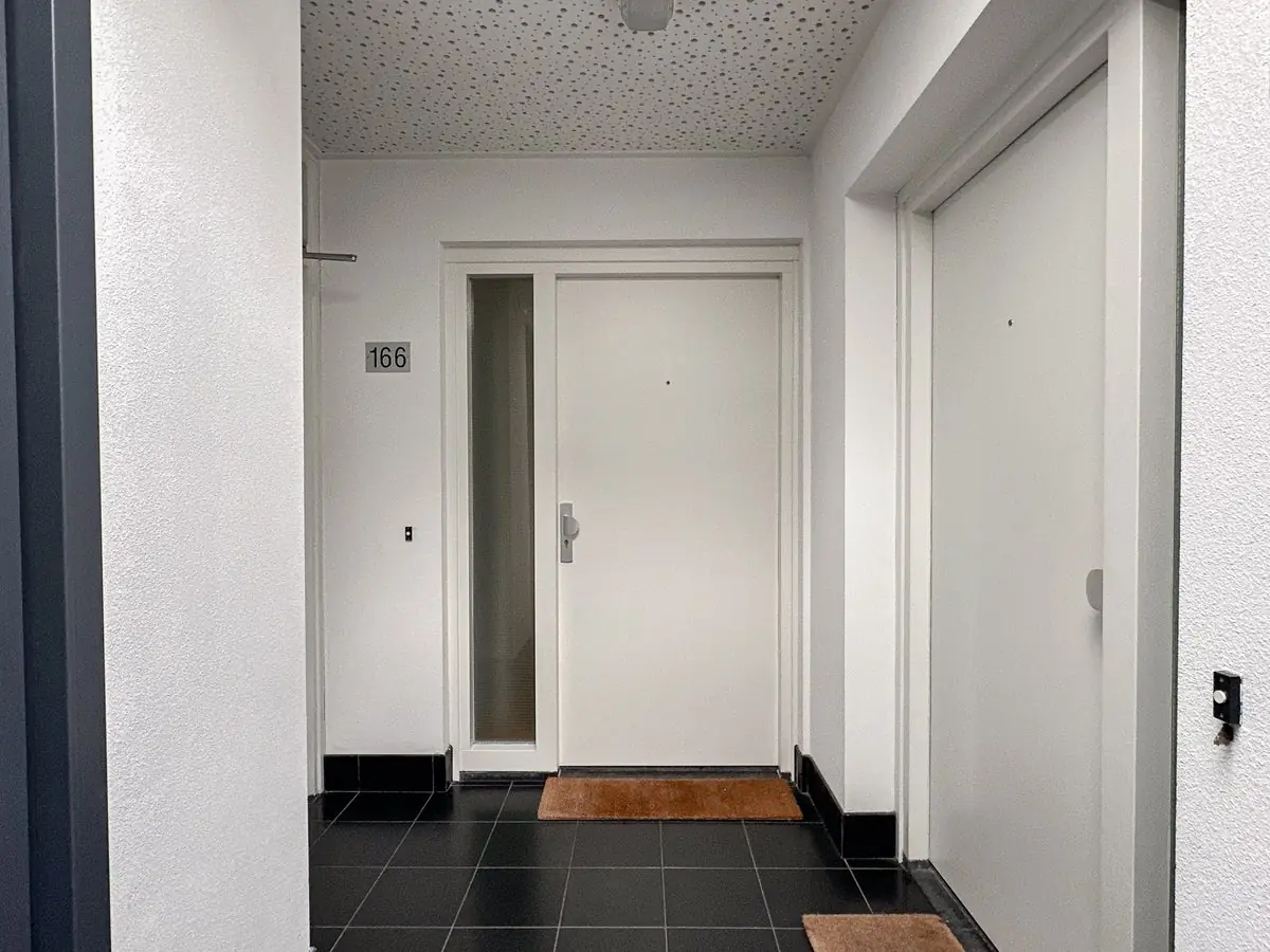 Bild 2 von 38