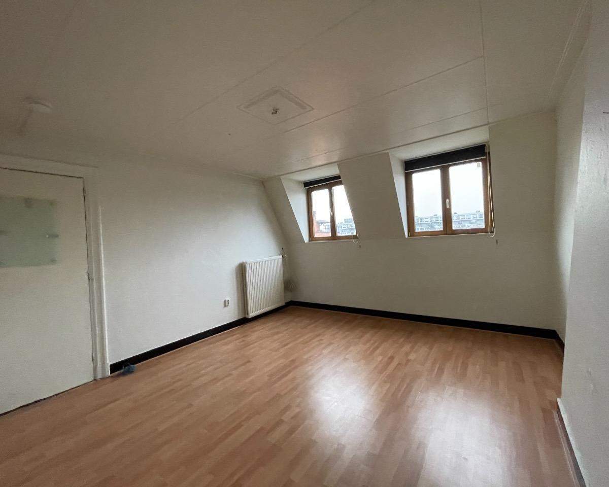 Bild 2 von 10