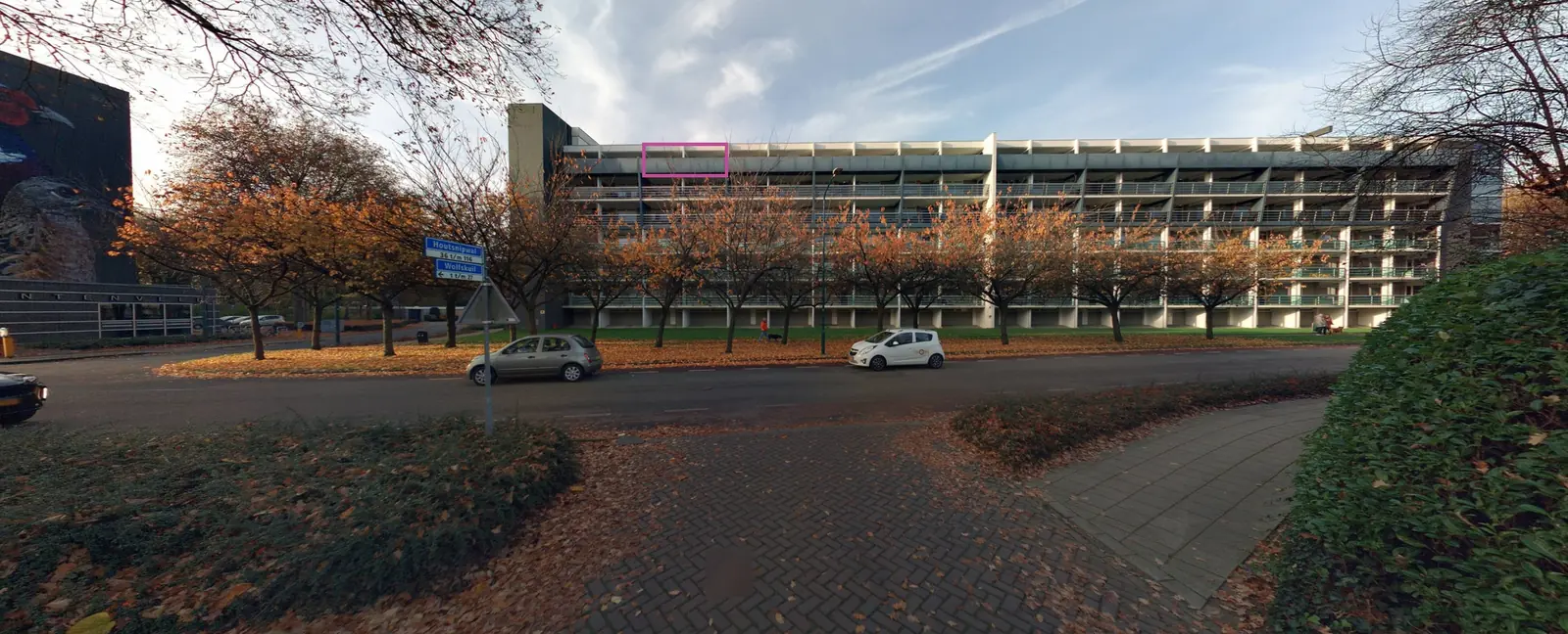 Image 1 of 4