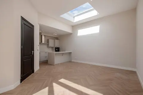 Gerenoveerd Appartement Dirk Hoogenraadstraat, Den Haag - Te Huur