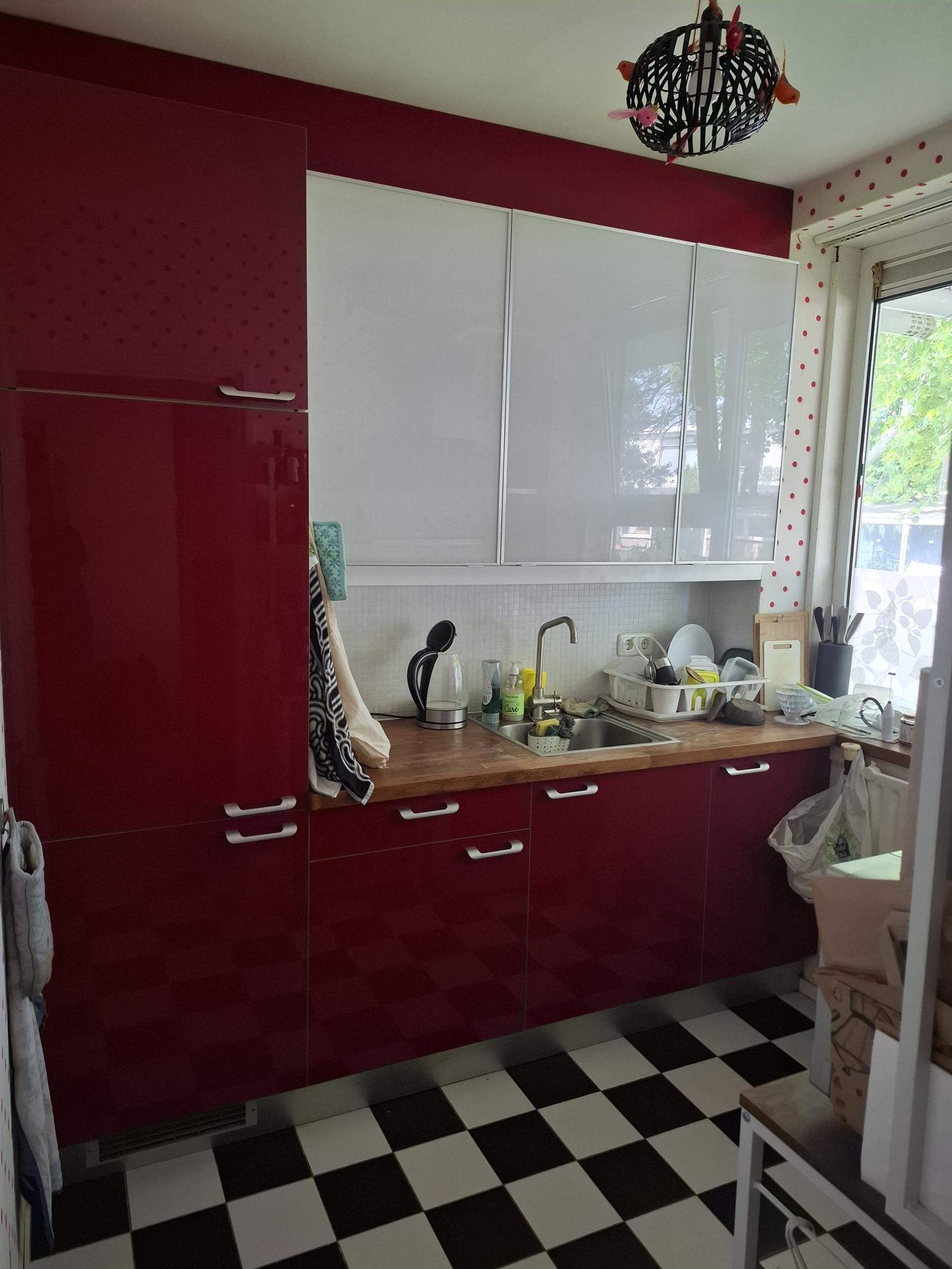 Image 2 of 10