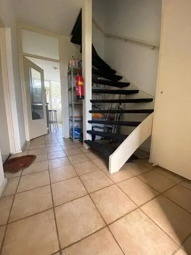 Image 6 of 10