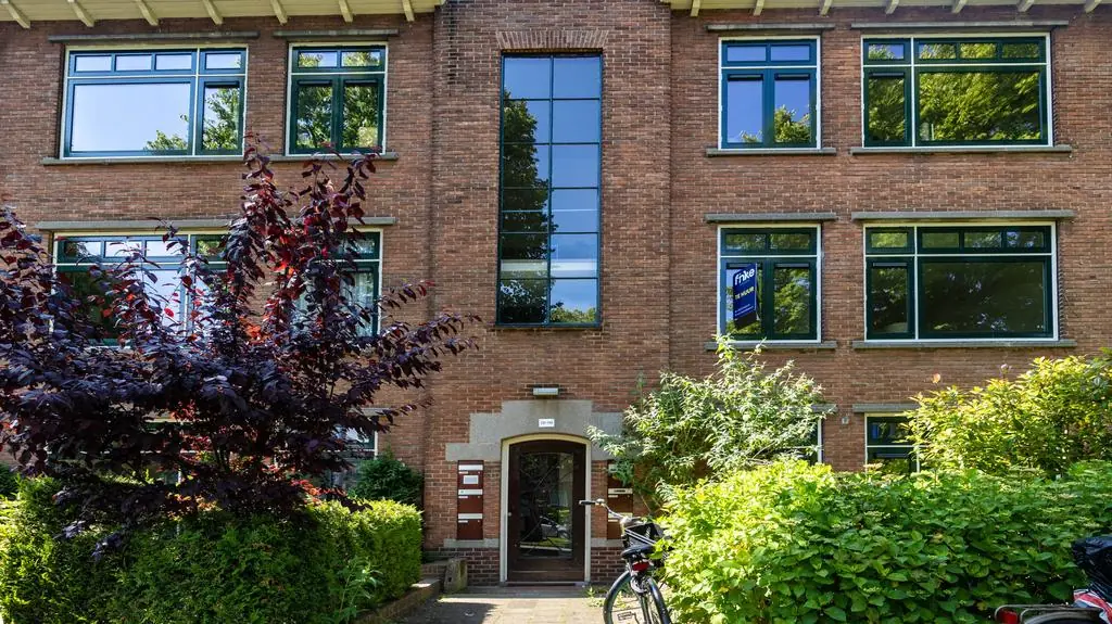 Flat Burggravenlaan 133, Leiden - For Rent
