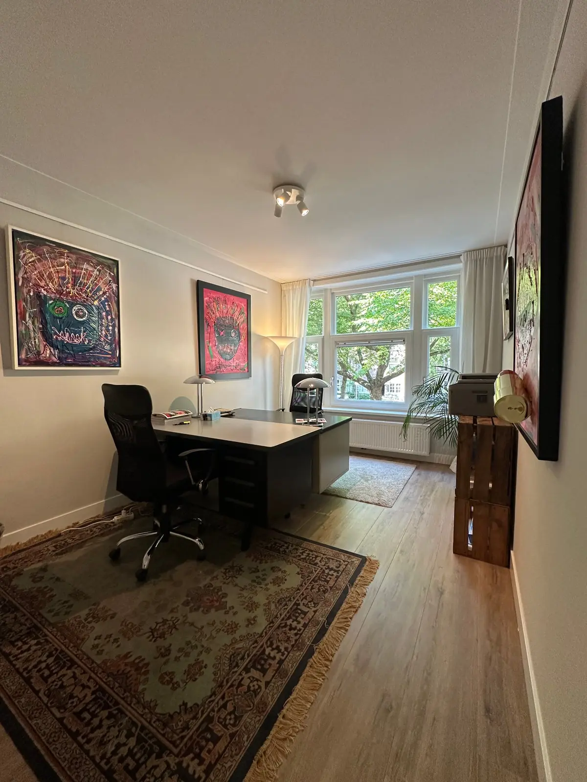 Image 4 of 6