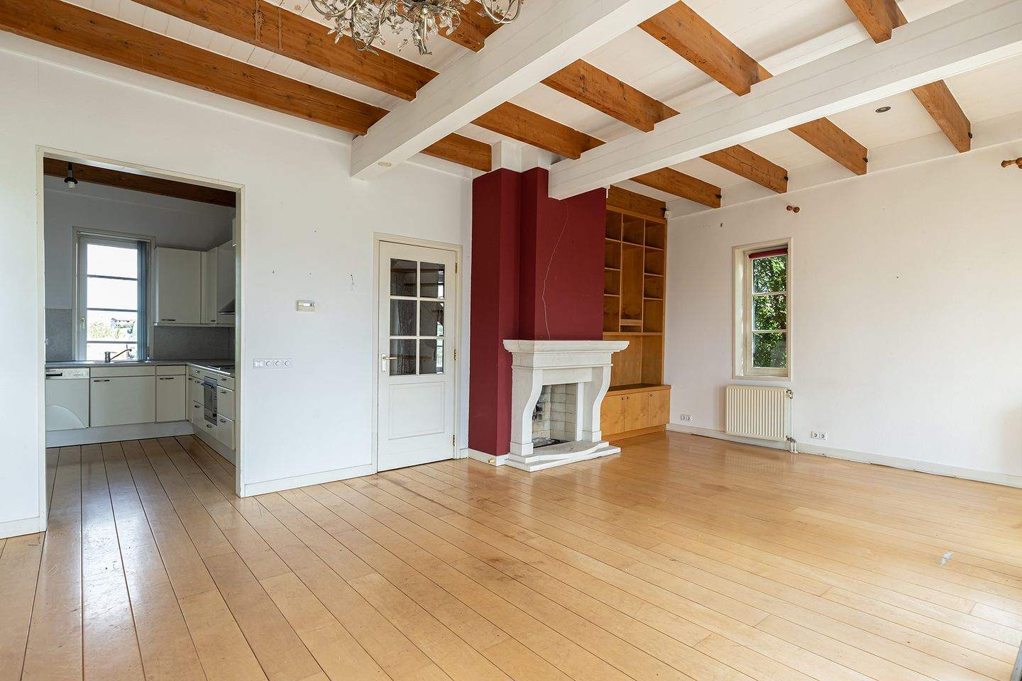 Image 10 of 25