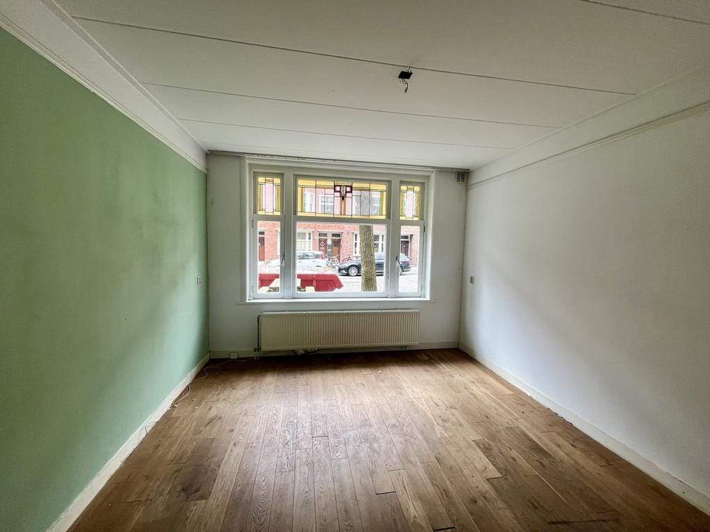 Bild 2 von 12