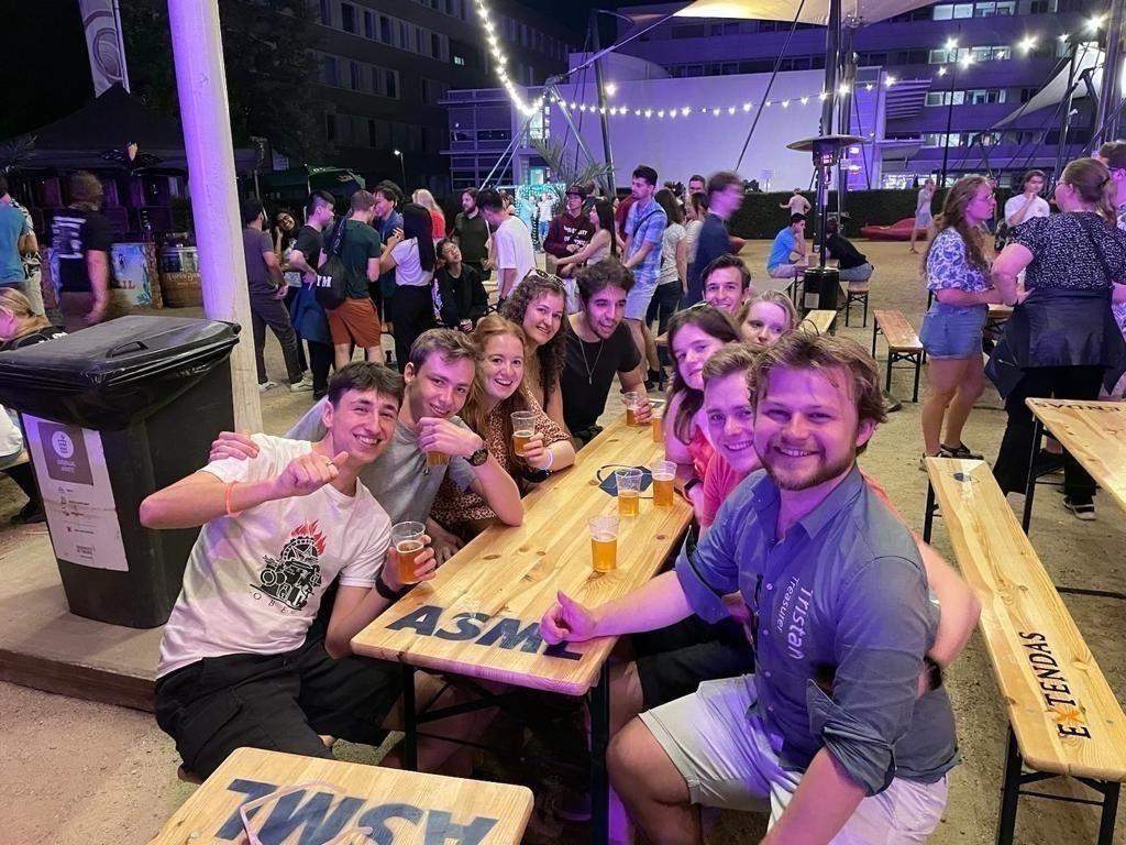 Image 2 of 10