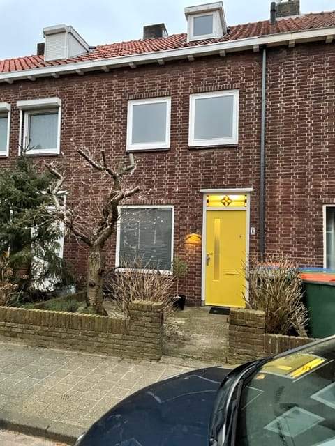 Image 2 of 38