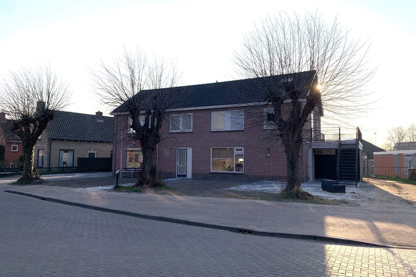 Afbeelding 2 van 2