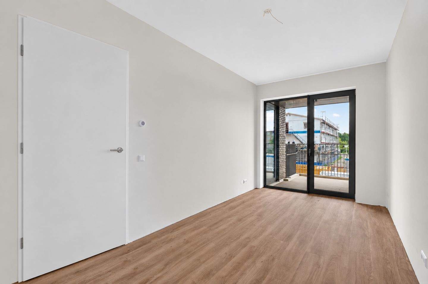 Image 19 of 27