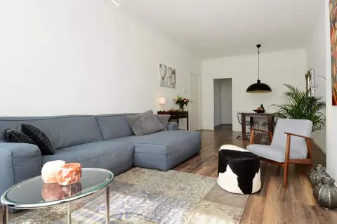 Apartamento de tres habitaciones en Thomsonlaan, La Haya - En Alquiler