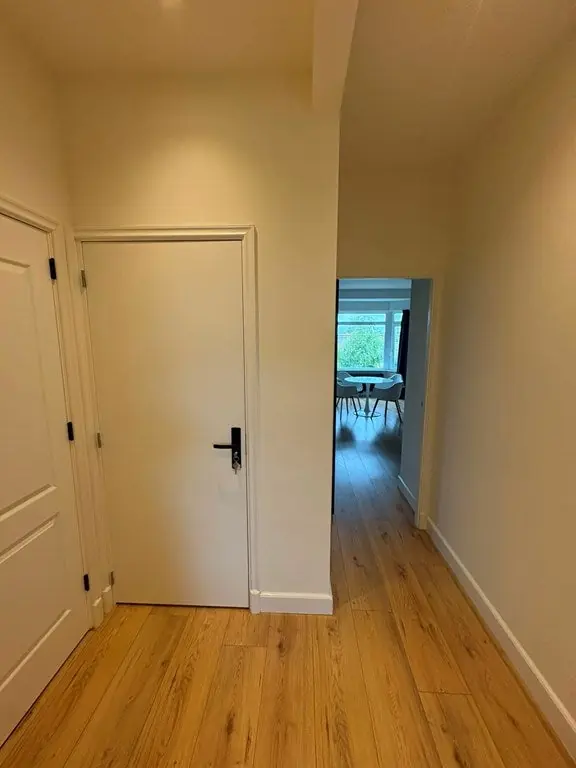 Image 11 of 37