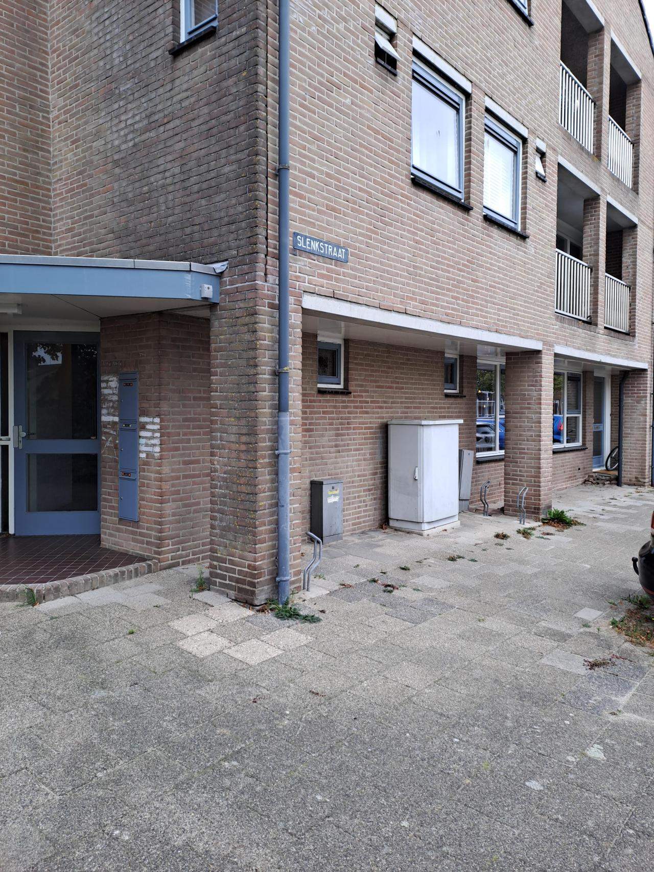 Bild 1 von 9